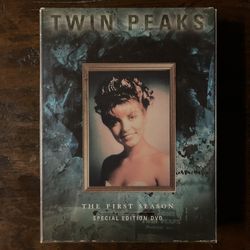 Twin Peaks: The First Season (1990) - DVD Region 4 Special Ed. - 4-disc set  Tested and works