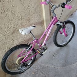 Trek mt60 pink top