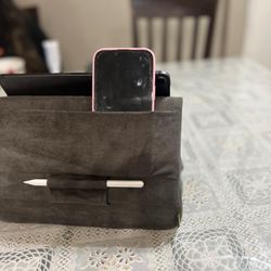 KDD Tablet Pillow Holder