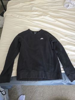 Nike SB sweater size M