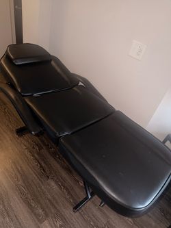 Black Reclining Tattoo / Massage / Esthetician Bed
