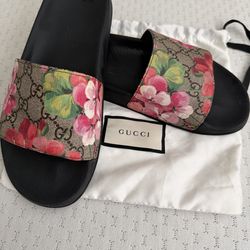 Gucci Slides (women)