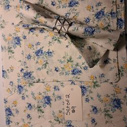 Set of matching handmade placements and napkins