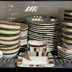 Collectors/ collection The Jentry  dinner ware - plate special 60+ pieces