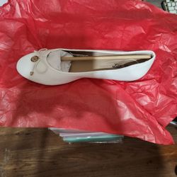 Women's  Flats