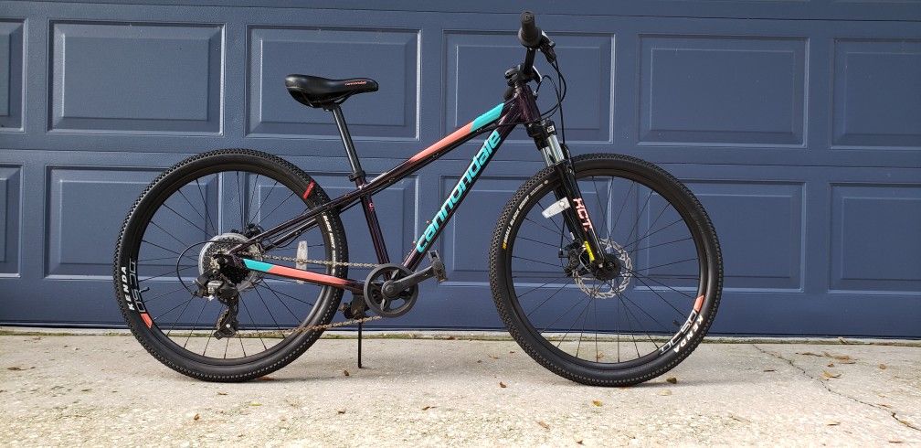 Cannondale 24" Wheels 8 Speed Great Bicycle Read