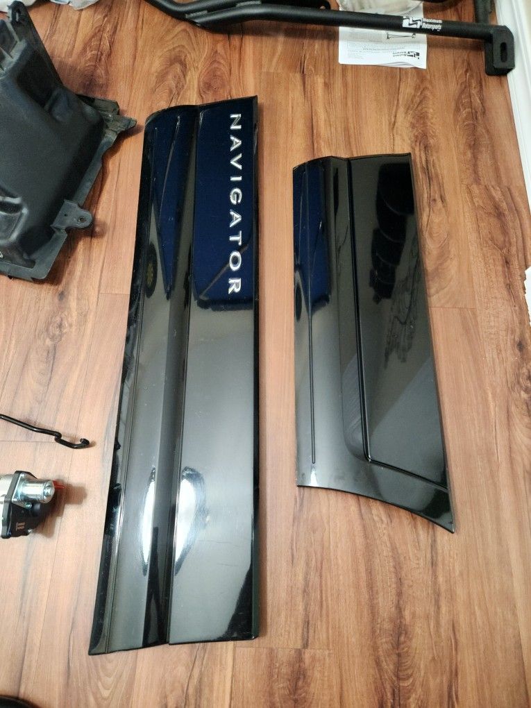 07-14 Navigator / Expedition Door Cladding