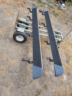 RUNNING BOARDS. MUST PICK UP IN CALALLEN.