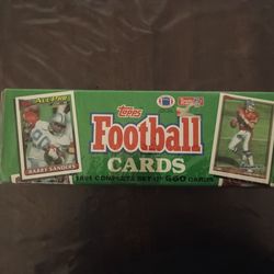 TOPPS FOOTBALL CARDS 1991 COMPLETE SET