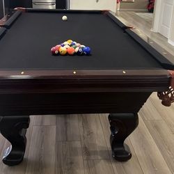 Beautiful 8' Pool Table, New Cloth In Any Color