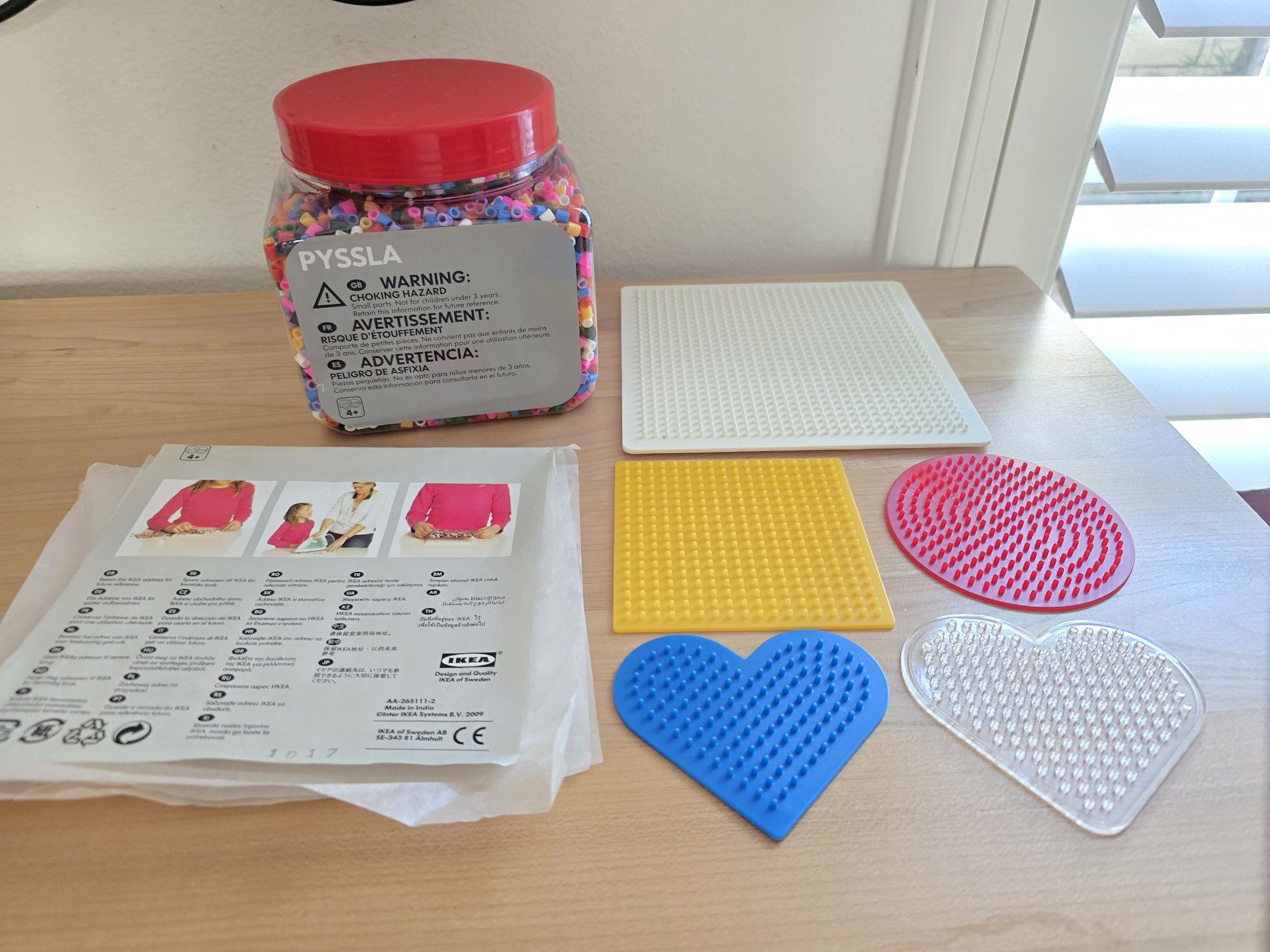 IKEA PYSSLA Beads and Pegboards Set