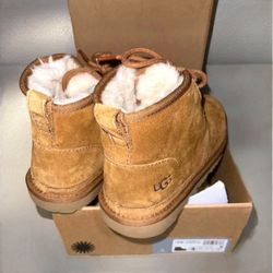 UGG Neumel size4 fits women’s 6.5 worn for a while excellent condition