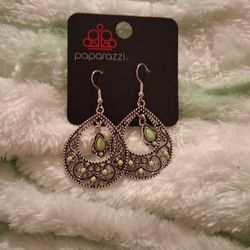 Light Green Earrings 