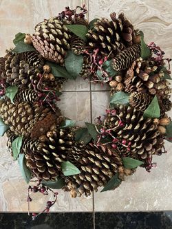 16” Pine Cone Wreath W Door Hanger 