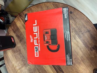 Milwaukee M12 FUEL Wet/Dry Vacuum 0960-20