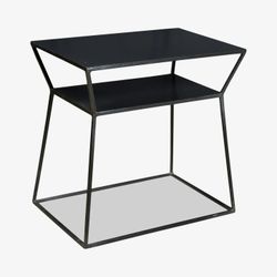 Fernish Midland Side Table – Modern Matte-Black Metal, Open Shelf, 19” Wide – Floor Model Used for Staging