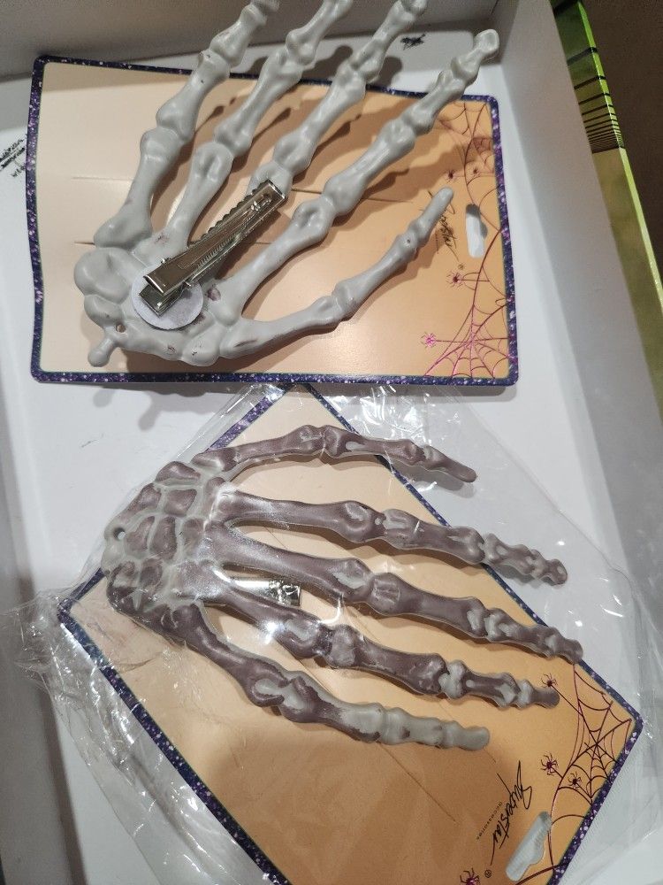 New Halloween Hands Clips
