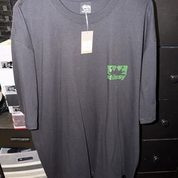 Stűssy crown t shirt (black green)