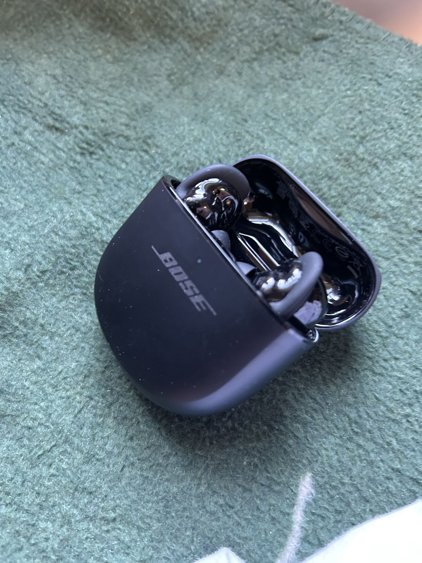 Bose Quietcomfort Ultra Noice Canceling Earbuds