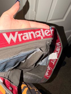 Men’s Wrangler pants