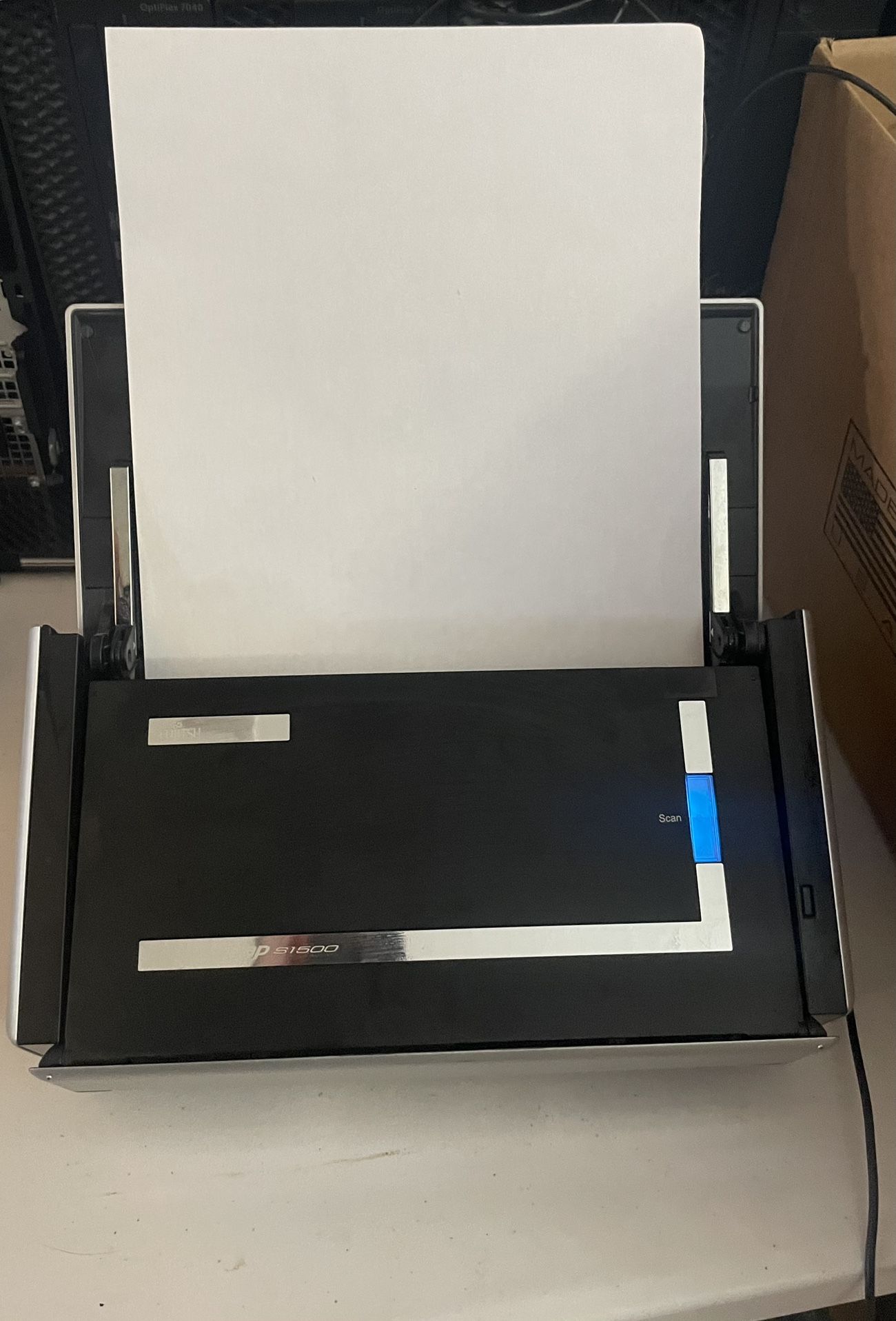 Fujitsu ScanSnap S1500 Document Scanner