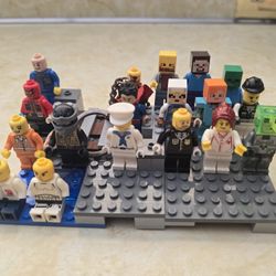 Lego Minifigures Lot Of 18