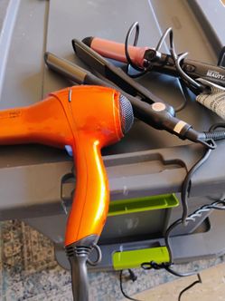 Hair dryer and curling iron and hair straightener pickup only cash