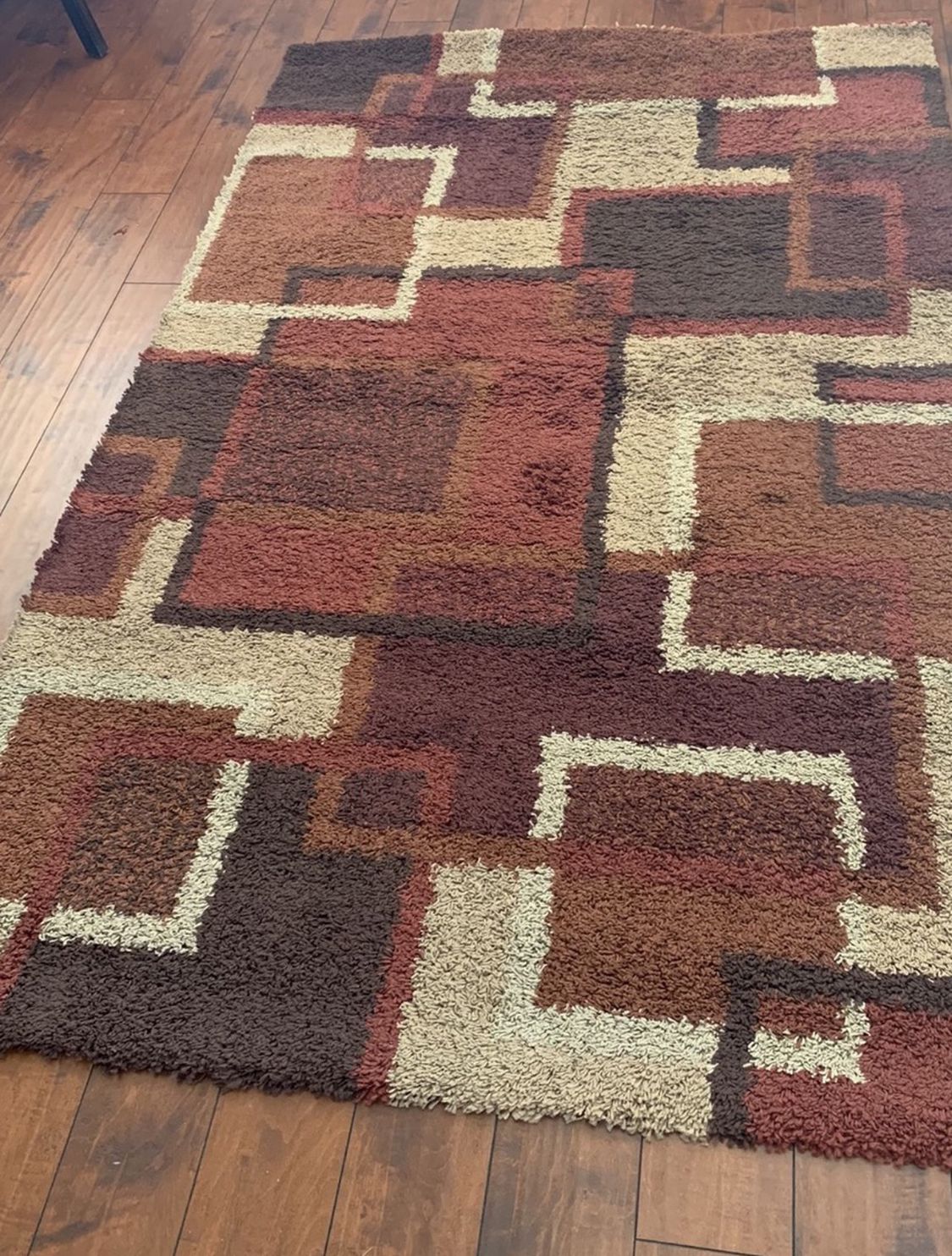 Red/Multi Area Rug - 5x8