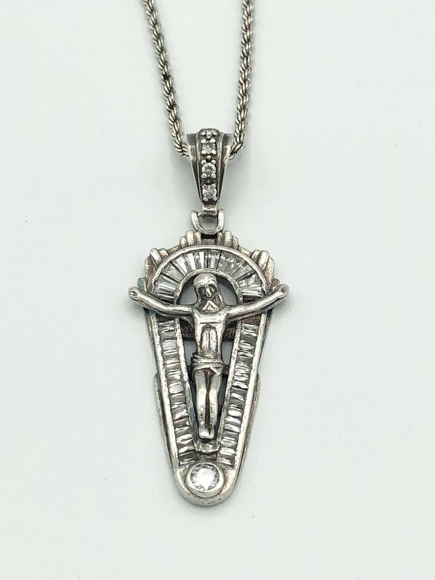 Large Sterling Silver Jesus Pendant & Sterling Twist Rope Chain