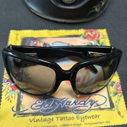 Ed Hardy Skull And Roses Sunglasses 
