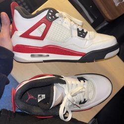Jordan 4s