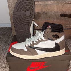 Travis Scott Jordan 1