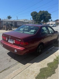 2000 Toyota Camry