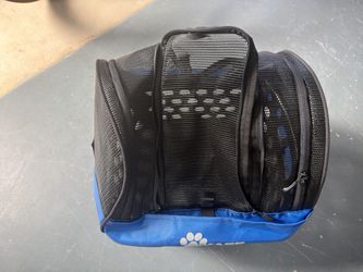 Dog carrier for bike