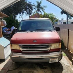 1999 Ford Econoline