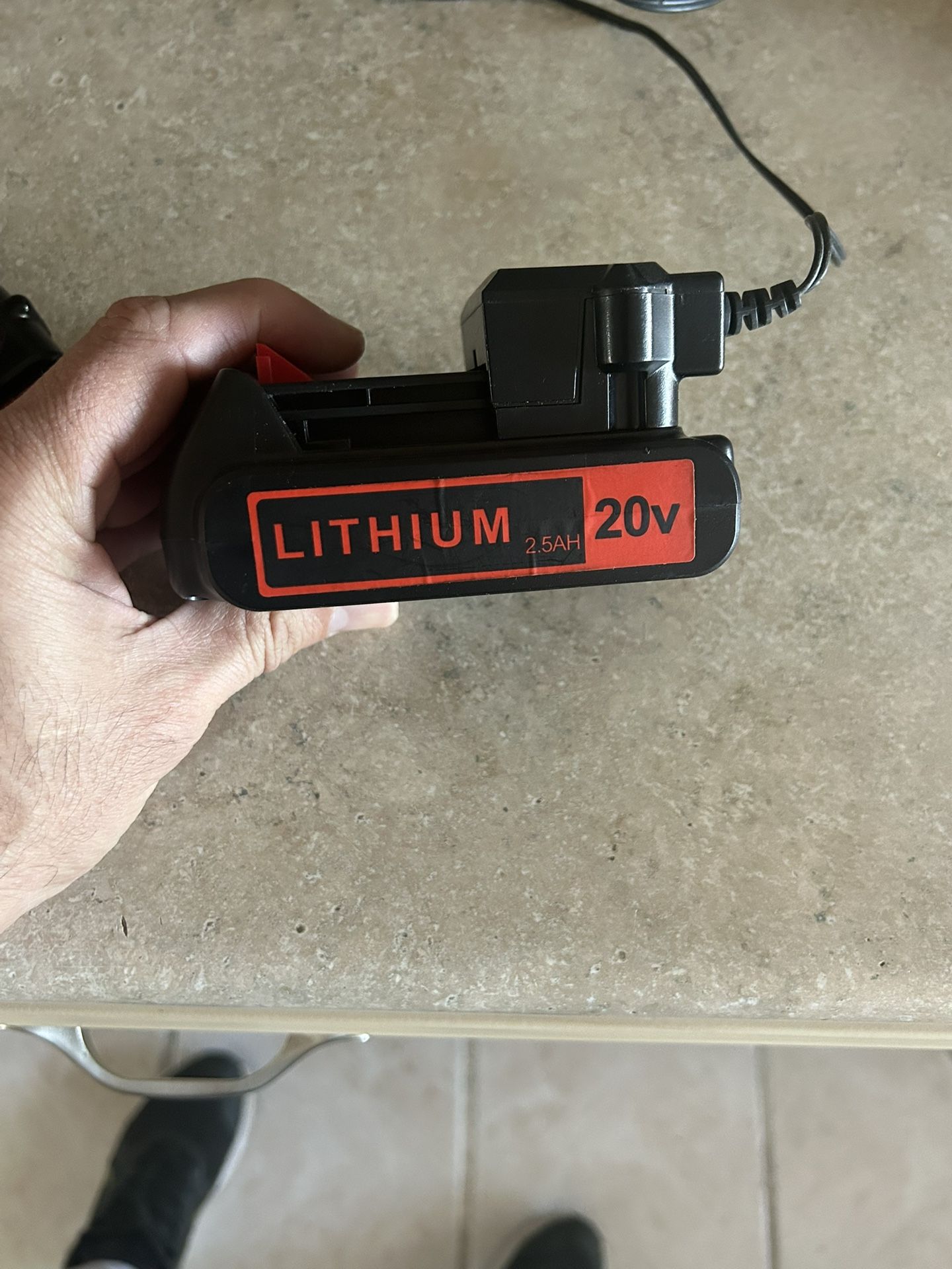 4 Battery Black +decker 