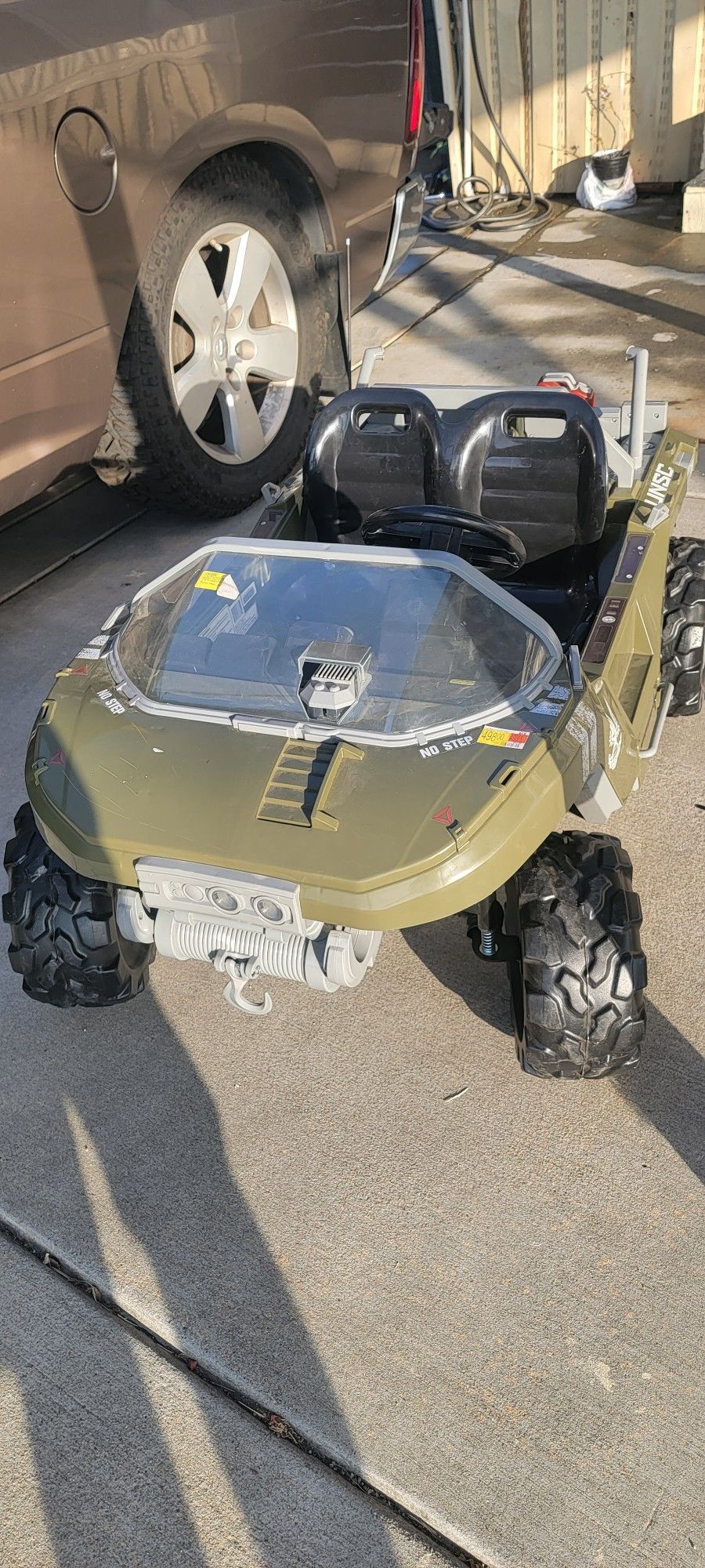 24V Microsoft Halo Warthog Ride on with Laser Tag Blaster and Vest, Max Speed: 9 mph