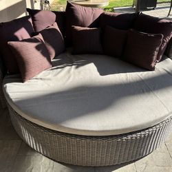 Daybed outdoor patio furniture