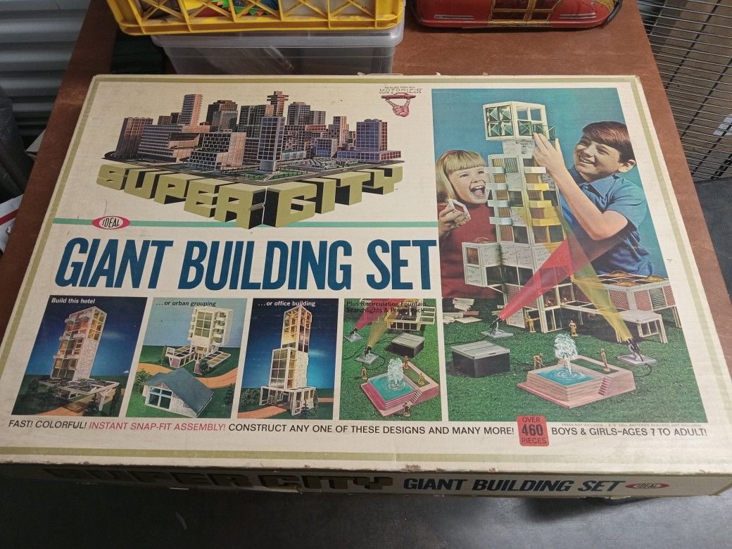 Ideal Toys Motorific Super City Giant Building Set
