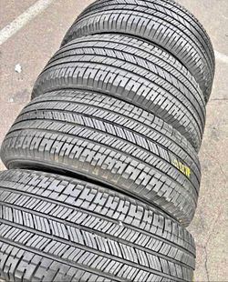 275/65/18 Michelin 📍📍 Vendo un set de llantas con 80% de vida las 4 📍🌟