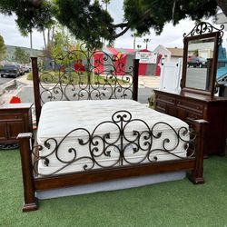King Size Bed Set With Drawer, Mirror, Night Stand