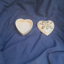 Porcelain Trinket Box MAGNOLIAS 