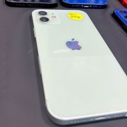 iPhone 12 (256GB) Unlocked 