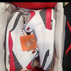 Air Jordan 3 Retro Fire Red, NIB Sz10