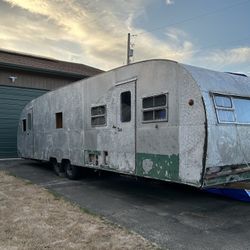 1949 Vintage Tiny Home / Camp Trailer/ Travel Trailer