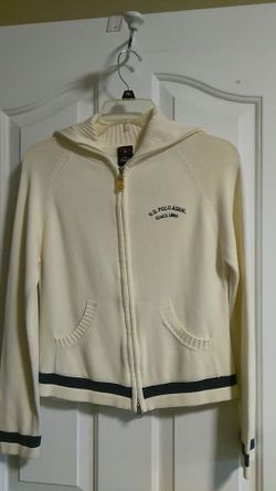 U. S. POLO ASSN. SWEATER SIZE LG 100% COTTON