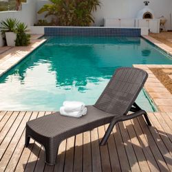 Outdoor Chaise Lounge