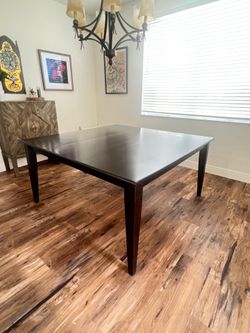 Dinning Table