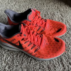 Men’s Nike Vomero 14 Size- 10.5