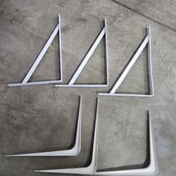6 SHELF BRACKETS All For $5
